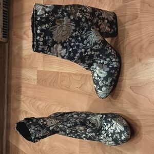 Blue silver merona boots size 9